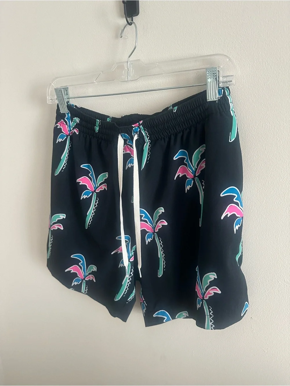 Chubbies Havana nights swim trunks size medium black palms